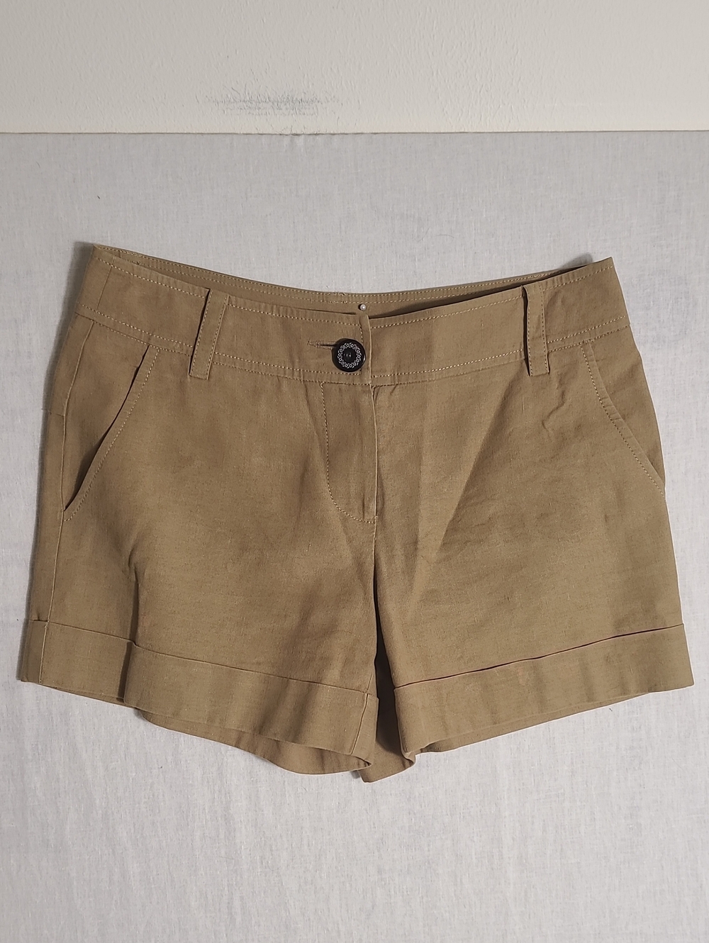 Trina Turk Khaki Linen Blend Cuffed Chino Bermuda Shorts Size Small